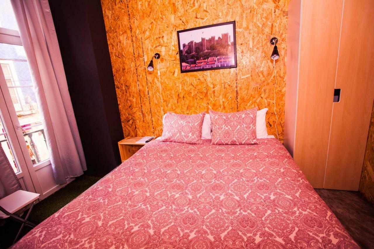 Sky Beds Lisbon Hostel Bagian luar foto