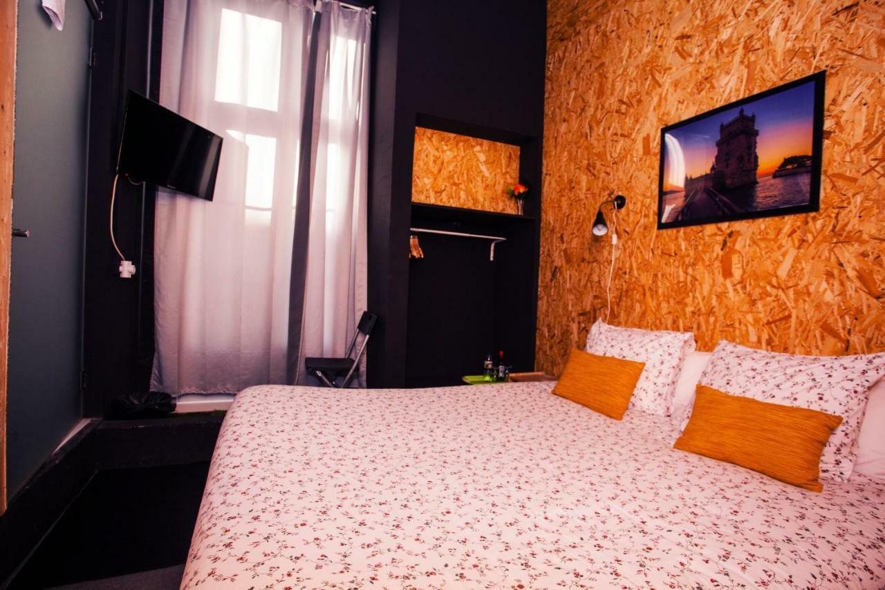 Sky Beds Lisbon Hostel Bagian luar foto